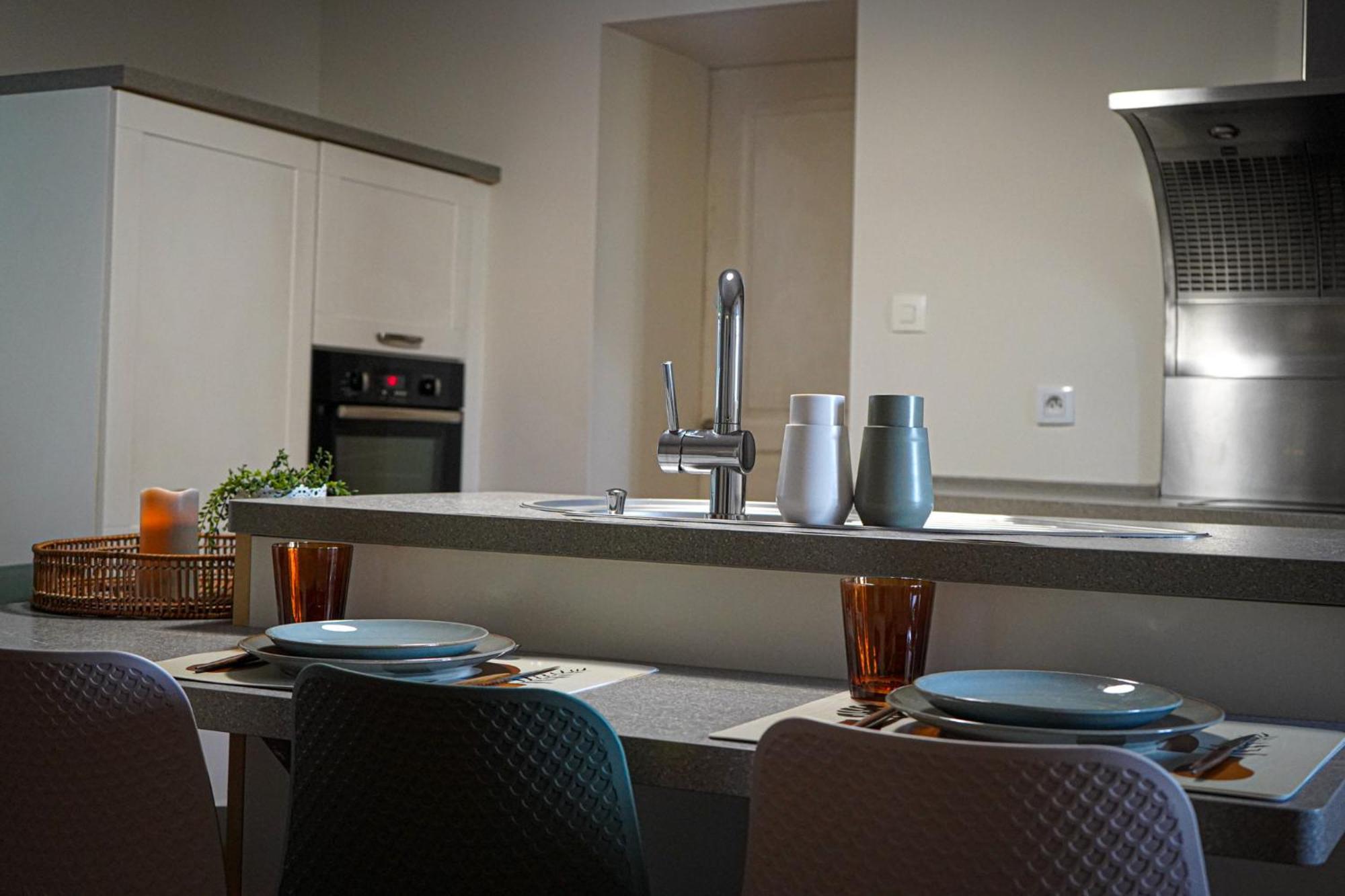 Havre De Paix Avec Balneo Spa - Maison Ideal Pour Couple - Famille & Pro - Parking Prive Et Gratuit - Wifi Et Bureau Pour Travailler - Jusqu'A 6 Personnes アングレーム エクステリア 写真