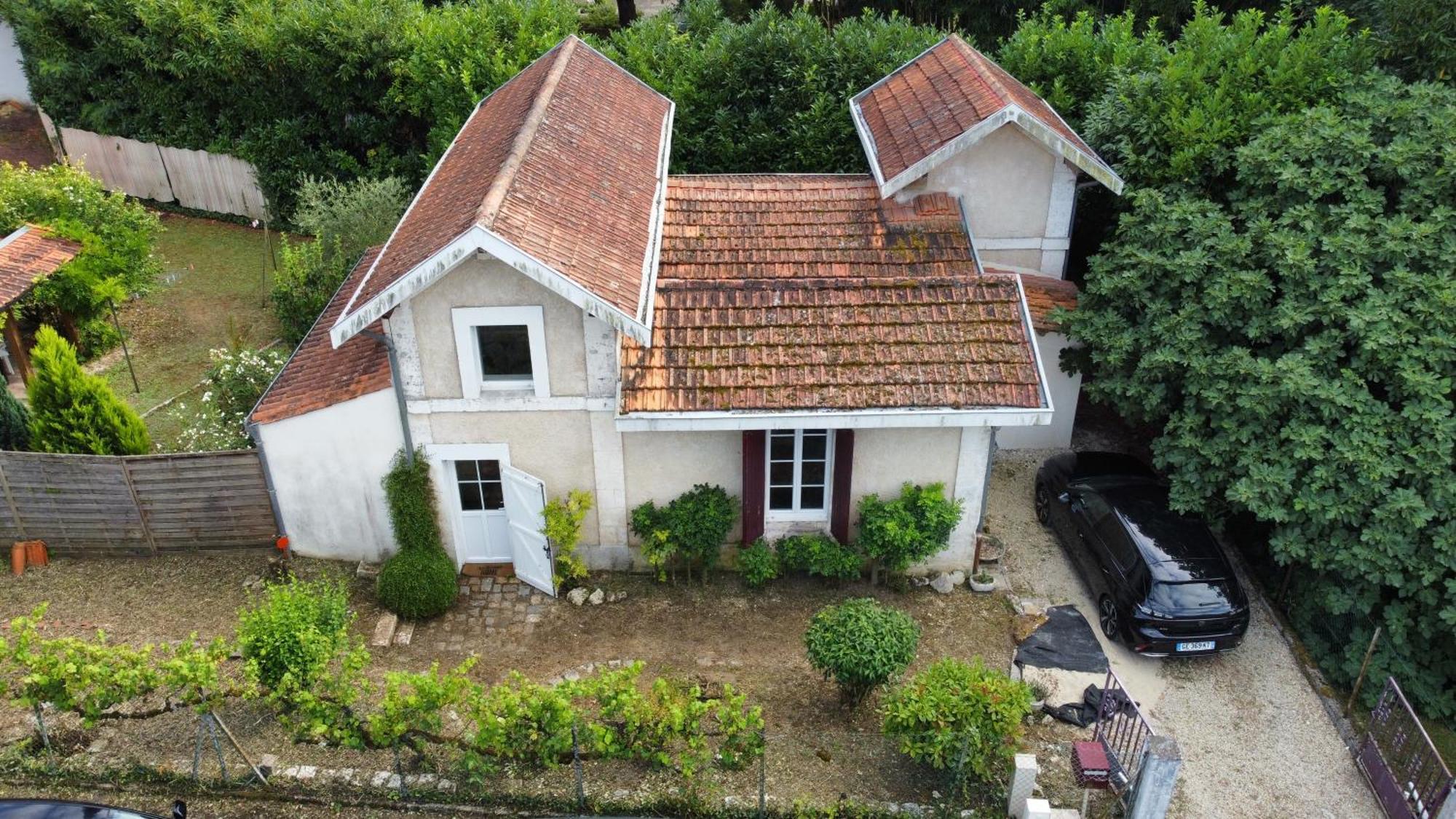 Havre De Paix Avec Balneo Spa - Maison Ideal Pour Couple - Famille & Pro - Parking Prive Et Gratuit - Wifi Et Bureau Pour Travailler - Jusqu'A 6 Personnes アングレーム エクステリア 写真